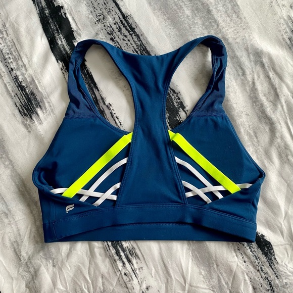 Fabletics ‘Resistance’ Sport Bra - Picture 2 of 4